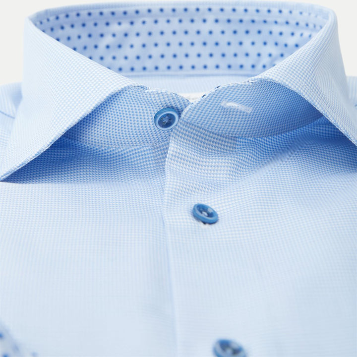 Light Blue w/ Contrast Buttons & Trim Fitted Body Shirt - Stenströms