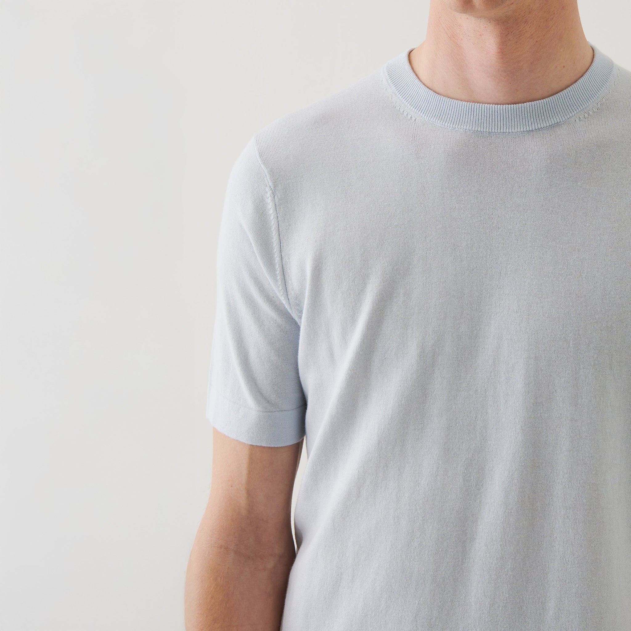 Pale Blue Cotton-Cashmere Short Sleeve Knit Crewneck - Patrick Assaraf