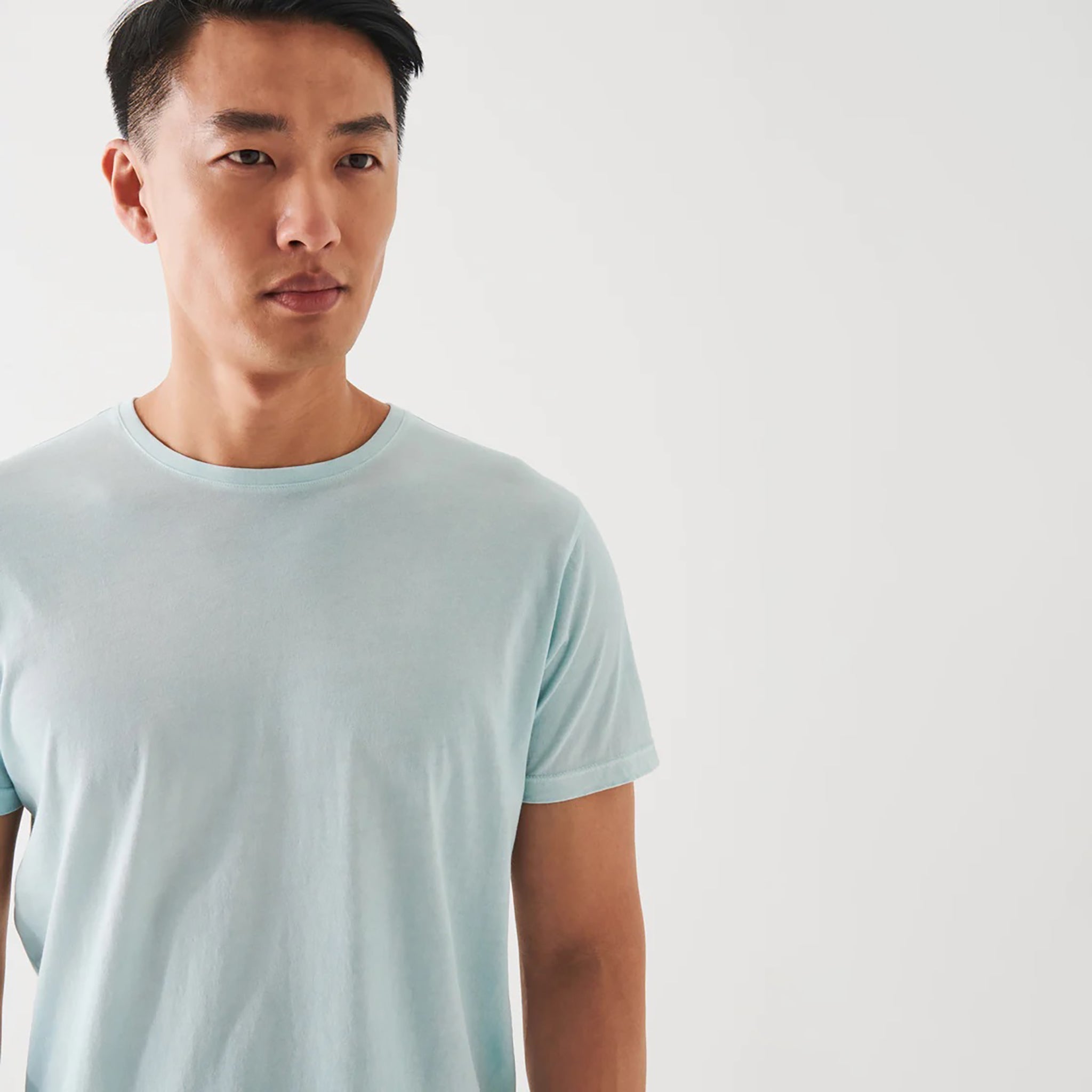 Celery Pima Spray Wash T-Shirt - Patrick Assaraf - Boutique Jacques International